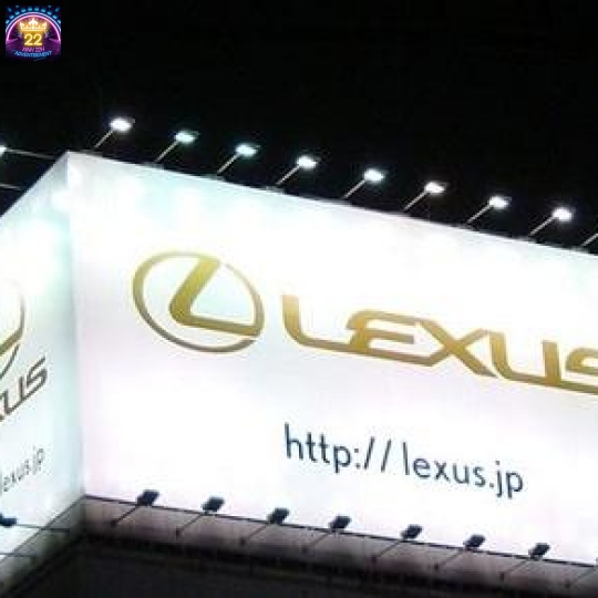 BIỂN HIỆU QUẢNG CÁO TRÊN CAO SIÊU SÁNG 