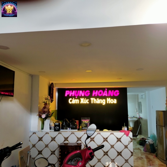 CHỮ NỔI MICA TRONG NHÀ